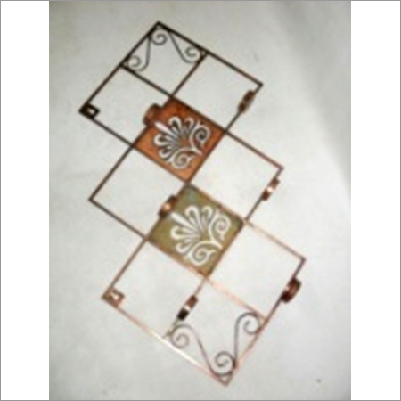 Iron 6-T Light Wall Hanging By SPAN TRADERS