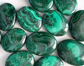 Malachite palm stones