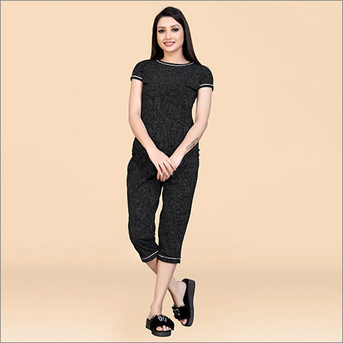 Ladies Black Color Capri Night Suit