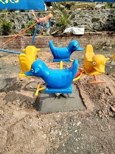 P14 MERRY GO ROUND DUCK