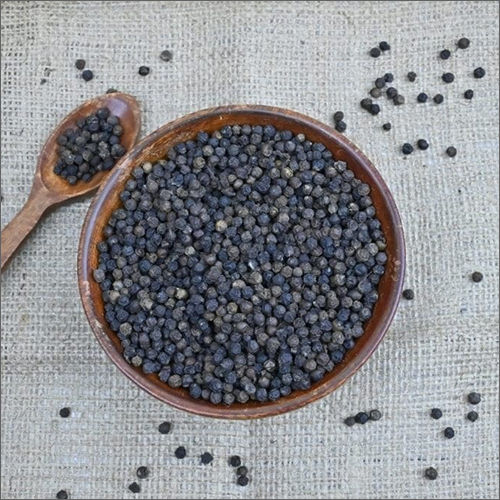 Dried Black Pepper Seeds