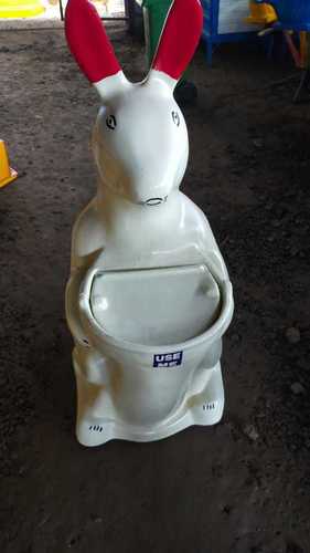 D2 FRP  RABBIT DUSTBIN