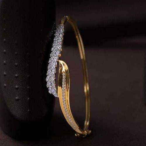 Designer Ladies Real Diamond Bracelet