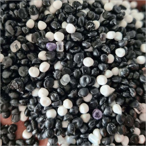 Black And White Polycarbonate Granules