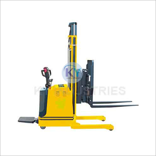 Electric Reach Stacker