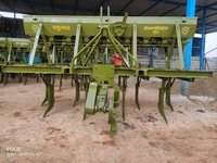 9 TINES SEED DRILL