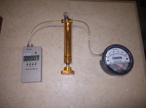 Low Pressure Differential Gauge Calibrator 