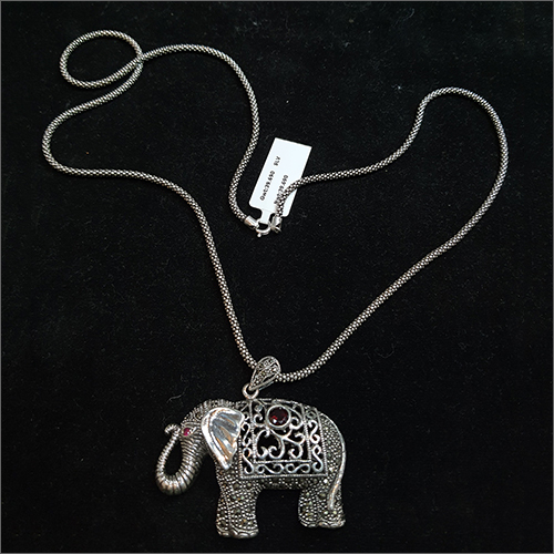Ladies Silver Elephant Pendant