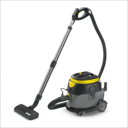 750 W Dry Vacuum Cleaner