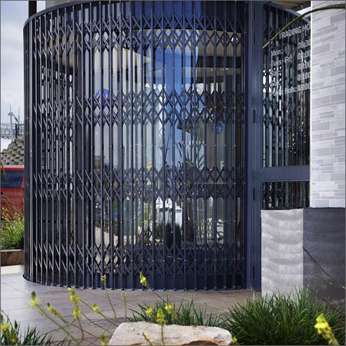 Commercial Channel Gate