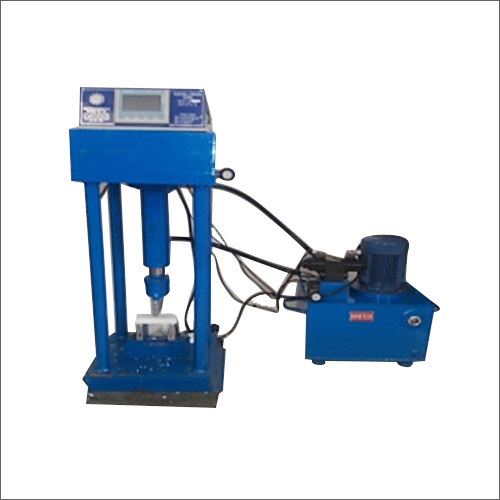 Flexural Strength Testing Machine By INNOTECH ENGINEERING DEVICES PRIVATE LIMITED