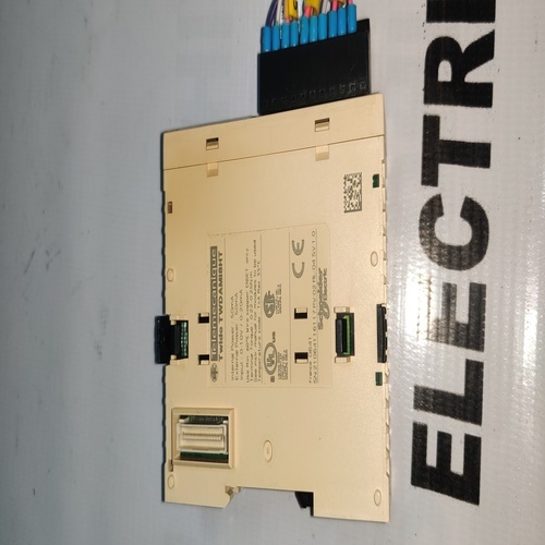 SCHNEIDER TELEMECANIQUE TWDAMI8HT TWIDO ANALOG INPUT MODULE