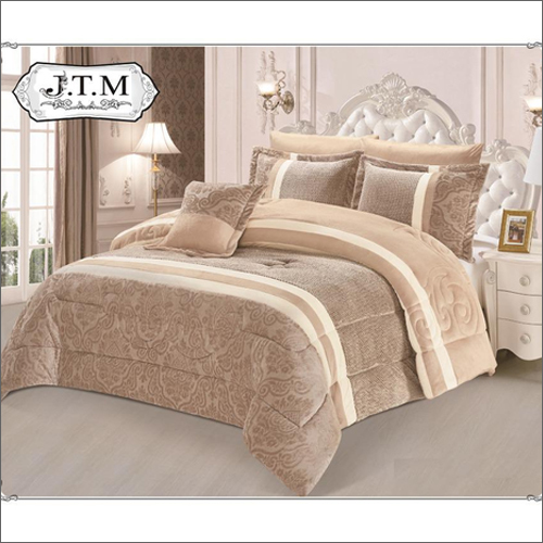 Oxford Light Weight Comforter