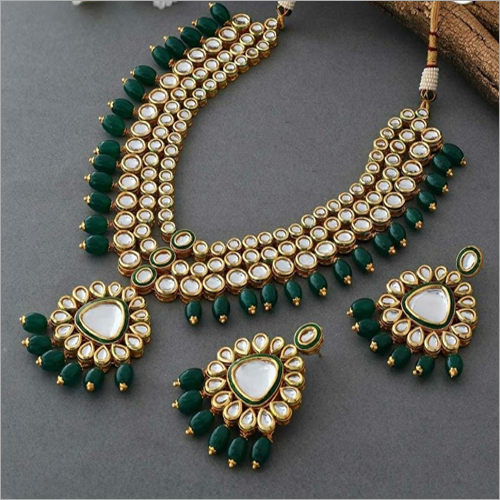 Ladies Green Kundan Bridal Set