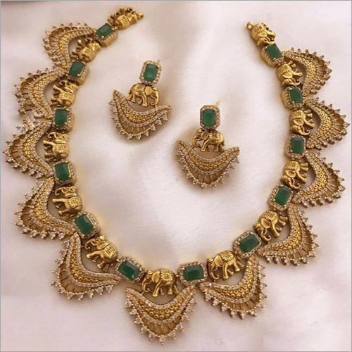 Modern Temple Necklace Set