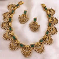 Modern Temple Necklace Set