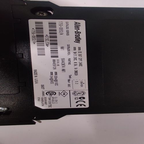 ALLEN BRADLEY 1756-0B32/A DIGITAL OUTPUT MODULE