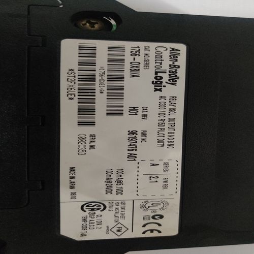 ALLEN BRADLEY 1756-0X8I/A OUTPUT MODULE