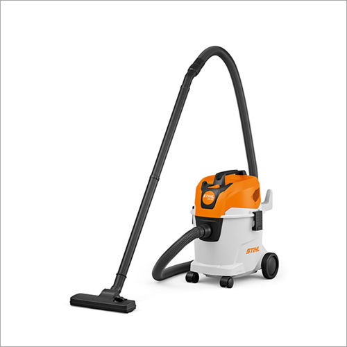 SE 33 VACUUM CLEANERS