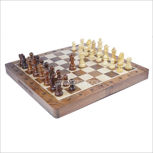 Personalized Foldable Magnetic Wooden Chess Board Game with Chess Pieces