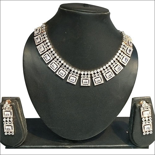 Artificial Queen Necklace Sets