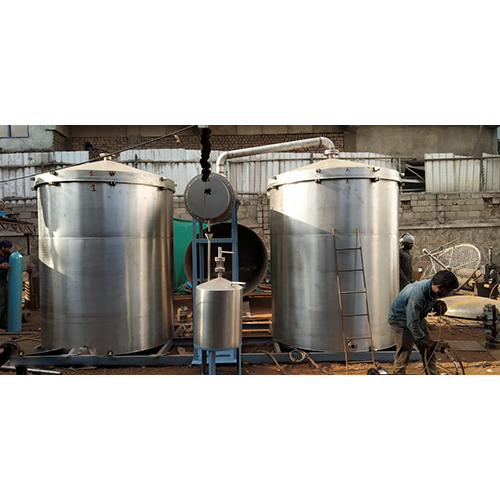 Semi-Automatic Aromatic Oil Distillation Plant
