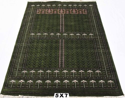 Handmade Carpet Keeping Warm