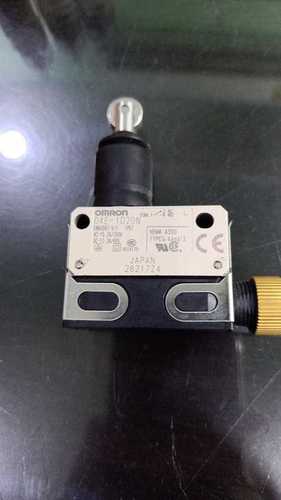 OMRON LIMIT SWITCH D4E-1D20N