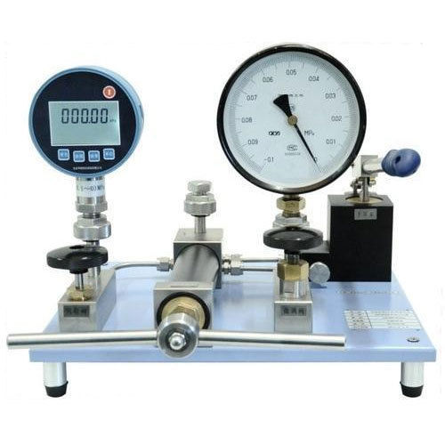 Comparator Pressure Gauge