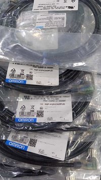 OMRON XS2F-M12PVC3A2AMPLED