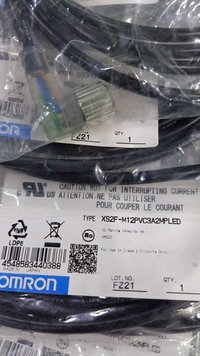 OMRON XS2F-M12PVC3A2AMPLED
