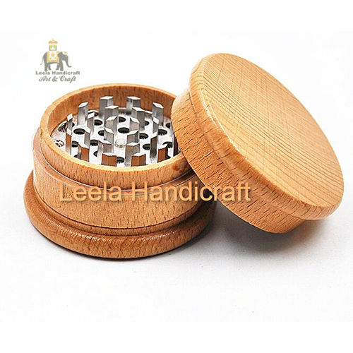 4 Part Metal Tobacco Grinders at best price in Ahmedabad by Shanu