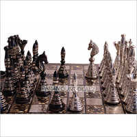 Brass Metal Fischer Design Luxury Chess Pieces And Board Combo Set In Shiny Sillver And Black Color