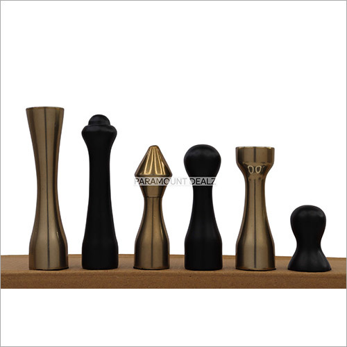 Aluminium Metal Classic Style Chess Pieces - Gold And Matt Black