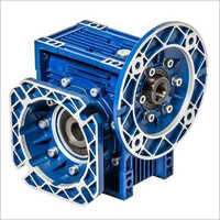 Pbl Worm Gearbox - Stainless Steel Construction, High Torque Multiplication , Compact Design And Low Noise Performance