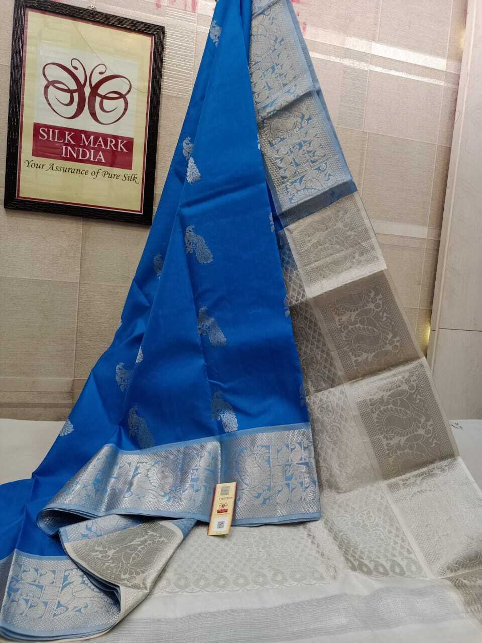 pure silk kanjivaram silk of unique colour