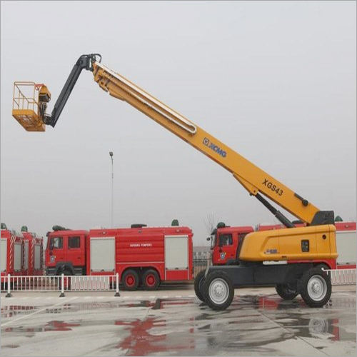 Industrial Truck Mounted Boom Lift Rental Services