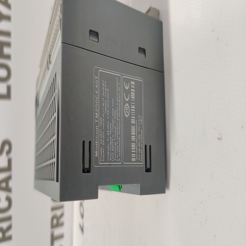 SCHNEIDER ELECTRIC TM200CE40T LOGIC CONTROLLERS