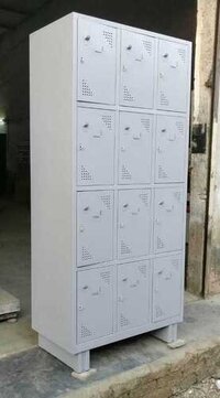 12 Design Locker