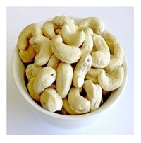 Raw Cashew Nuts - Bulk Supply For Worldwide Delivery | Dried, 24-month Shelf Life, Ideal For Food Applications