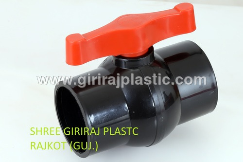 PP Ball Valve - Plastic, 15mm to 200mm Size, White Color | Anti-Abrasive, Leakproof Nature, Flawless Finish
