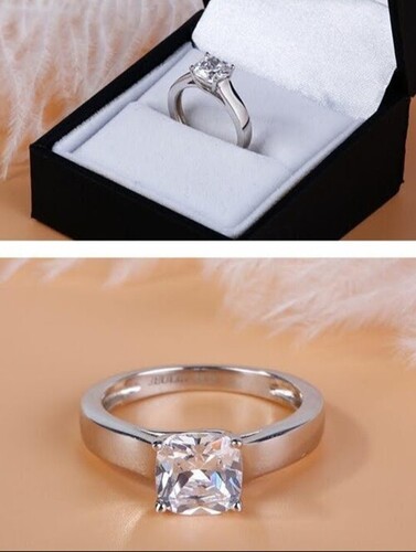 Natural Diamonds Solitaire Ring