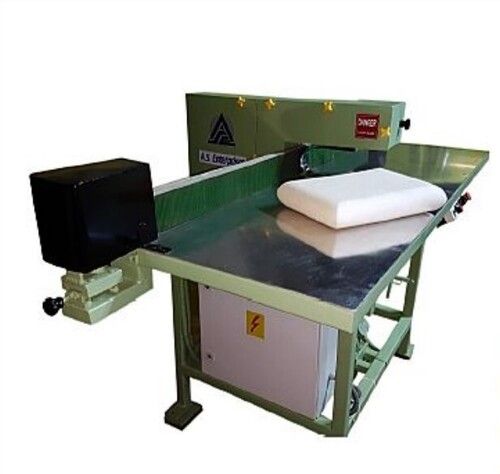 Pillow Cutting Machine