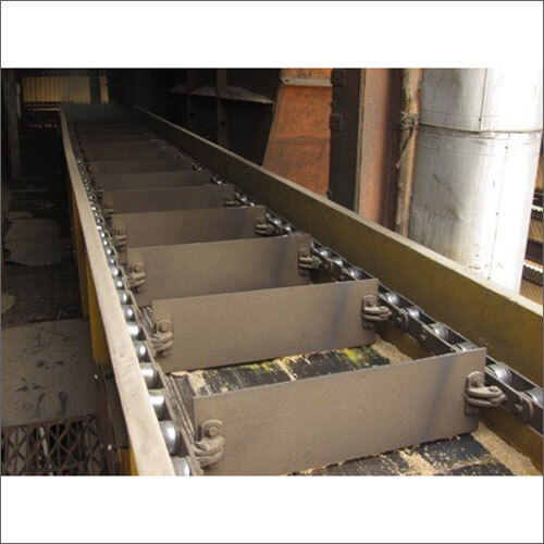 Drag Chain Conveyor - Metal Construction, Industrial Usage | Robust Chain Design for Enhanced Durability