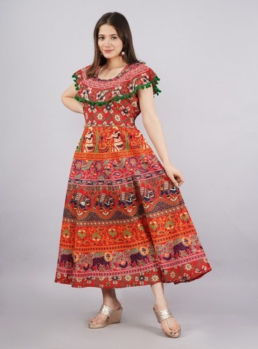 Ladies Designer Pumpum Dress By Star Product
