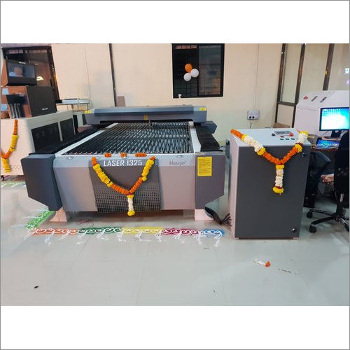 Automatic Co2 Laser Cutting And Engraving Machine