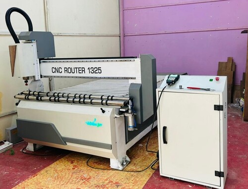 CNC Router 2D And 3D Wood Cutting Engraving Machine with auto clamping
