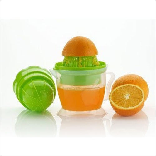 Plastic Hand Fruit Juicer