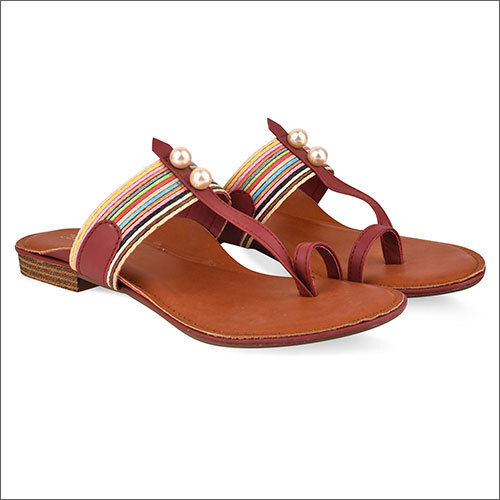 Various Colors Available Ladies Designer Kolhapuri Slippers