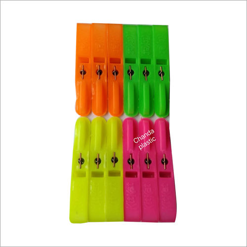 Different Available Kitkat Premium Cloth Pegs Clip